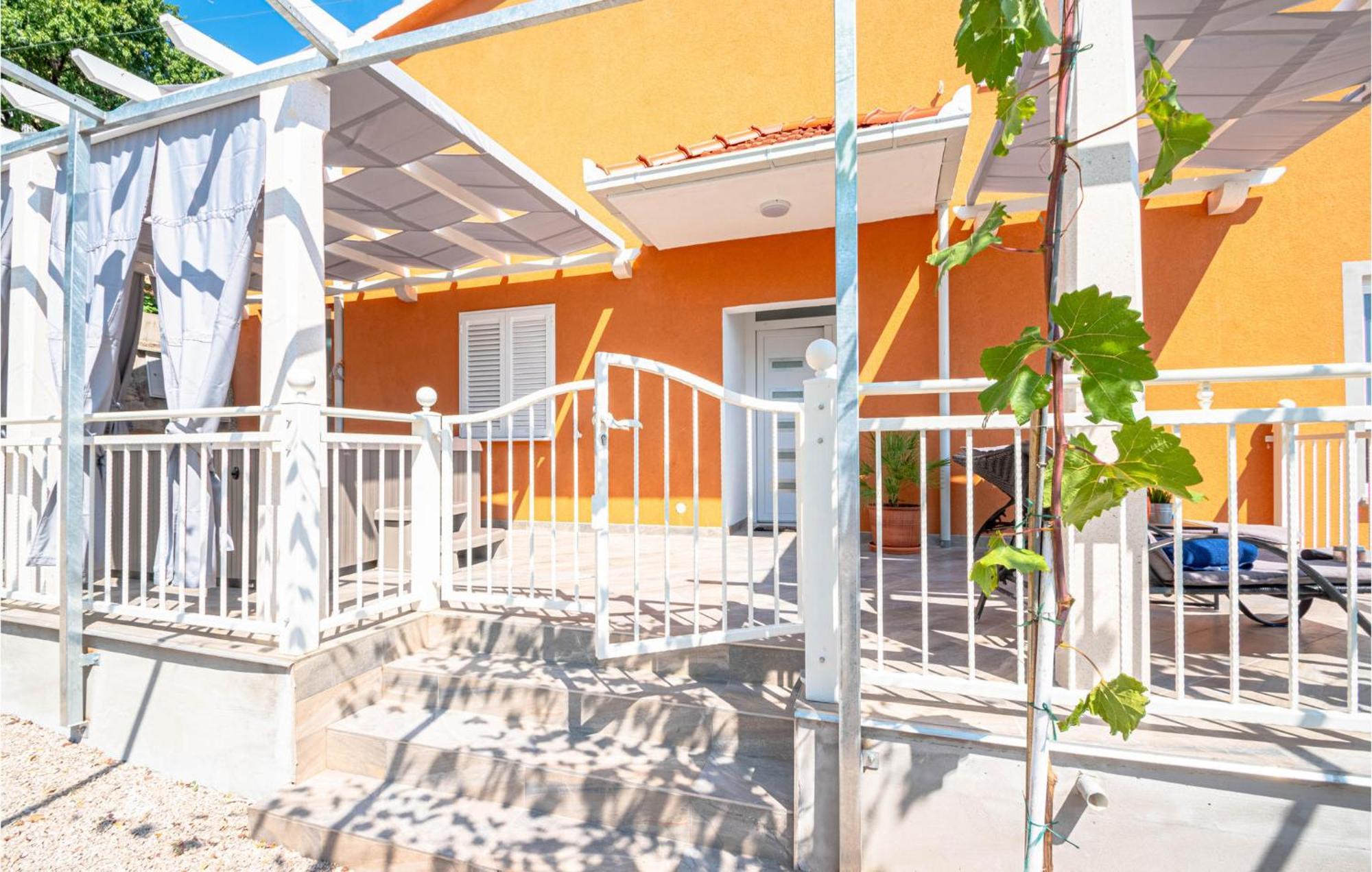 Nice Apartment In Orebic With House Sea View Exterior foto