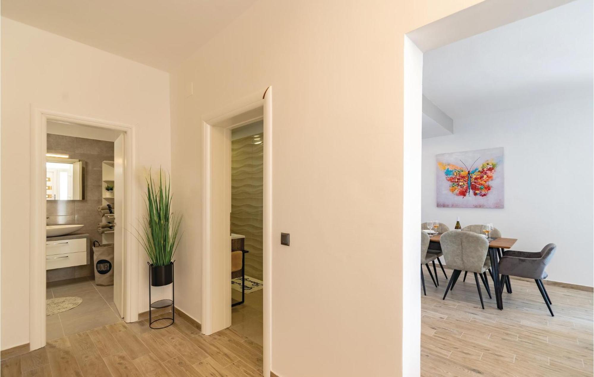 Nice Apartment In Orebic With House Sea View Exterior foto